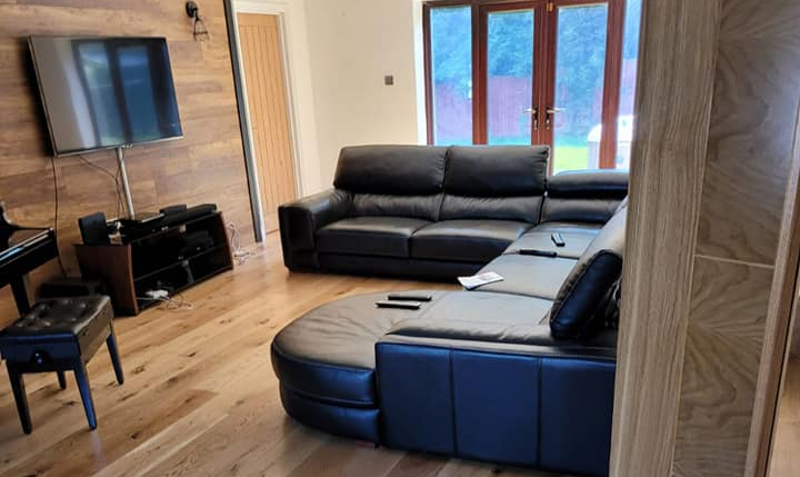 end of tennency picB sitting room after getting cleaned